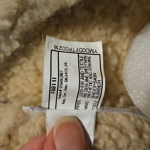 UGG - Discontinued Edmonton Shearling Lace-up Waterproof Winter Boots - Sz 6 - Picture 15 of 16